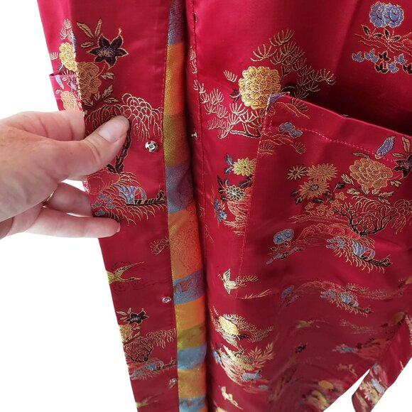 Vintage Red Embroidered Long Kimono Robe with Belt Made in China - Picture 8 of 13